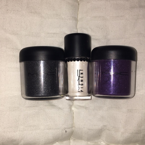 MAC Cosmetics Other - Bundle of Mac Cosmetics Pigments : Amazing Deal!